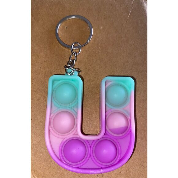 ☀️3/$12☀️ Letter U Pop It Fidget Toy Keychain - Picture 1 of 3